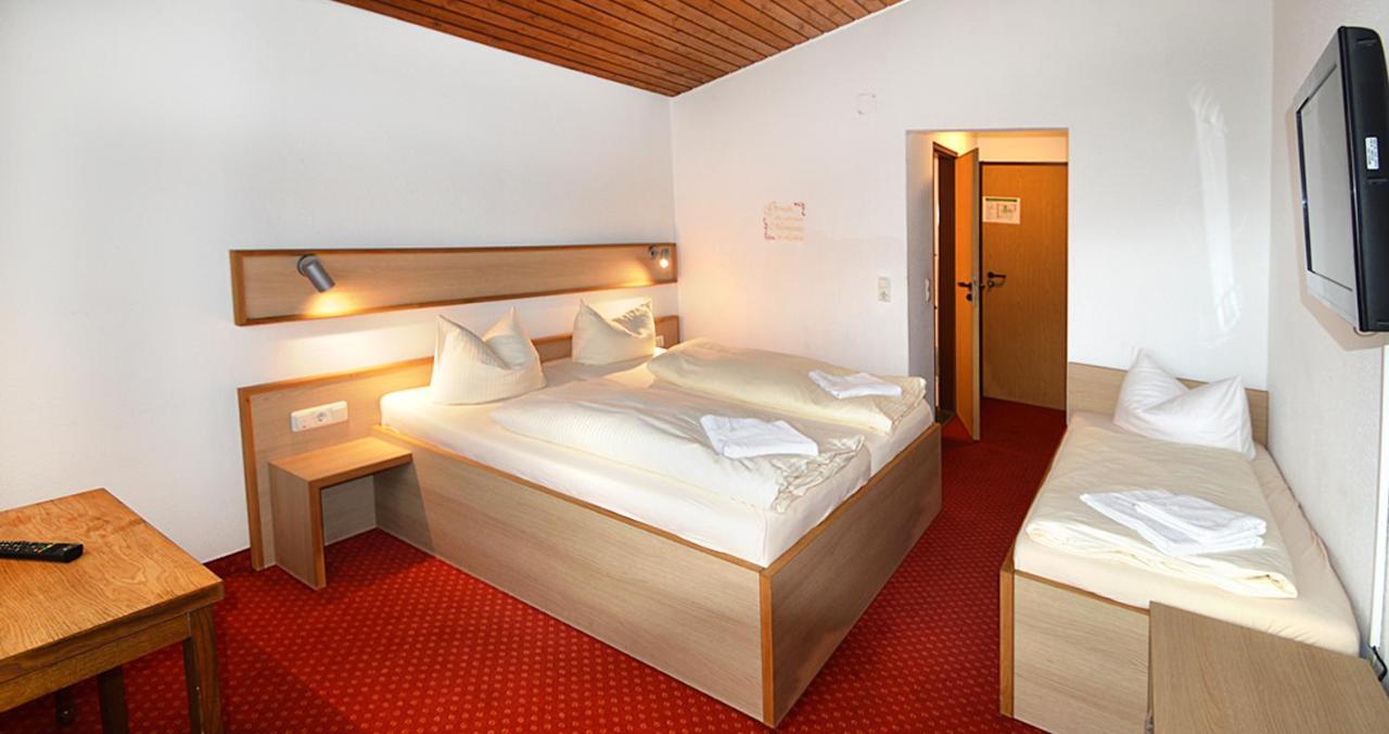 Gasthof Hotel Zur Post คีเฟอร์สเฟลเดน ภายนอก รูปภาพ