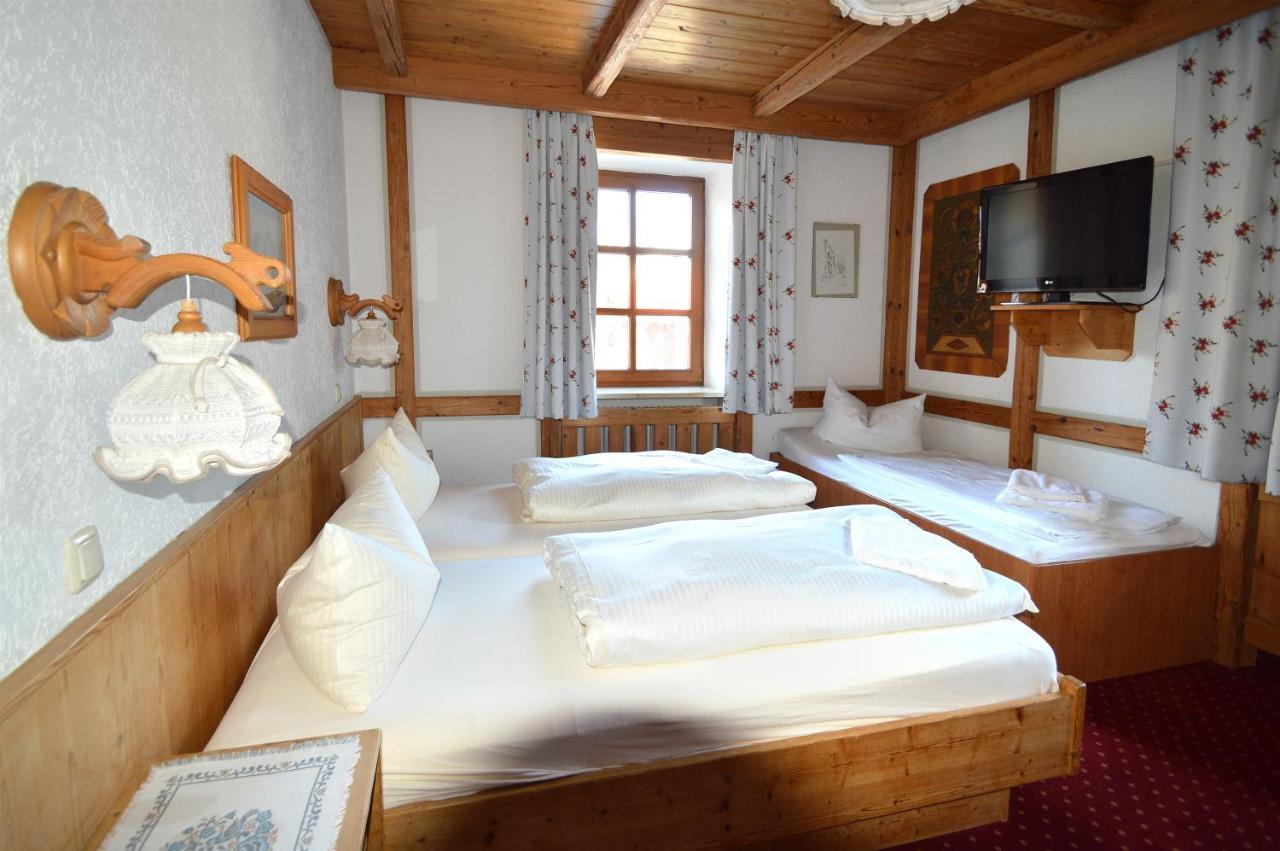 Gasthof Hotel Zur Post คีเฟอร์สเฟลเดน ภายนอก รูปภาพ